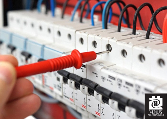 تثبیت کننده ولتاژ یا محافظ برق